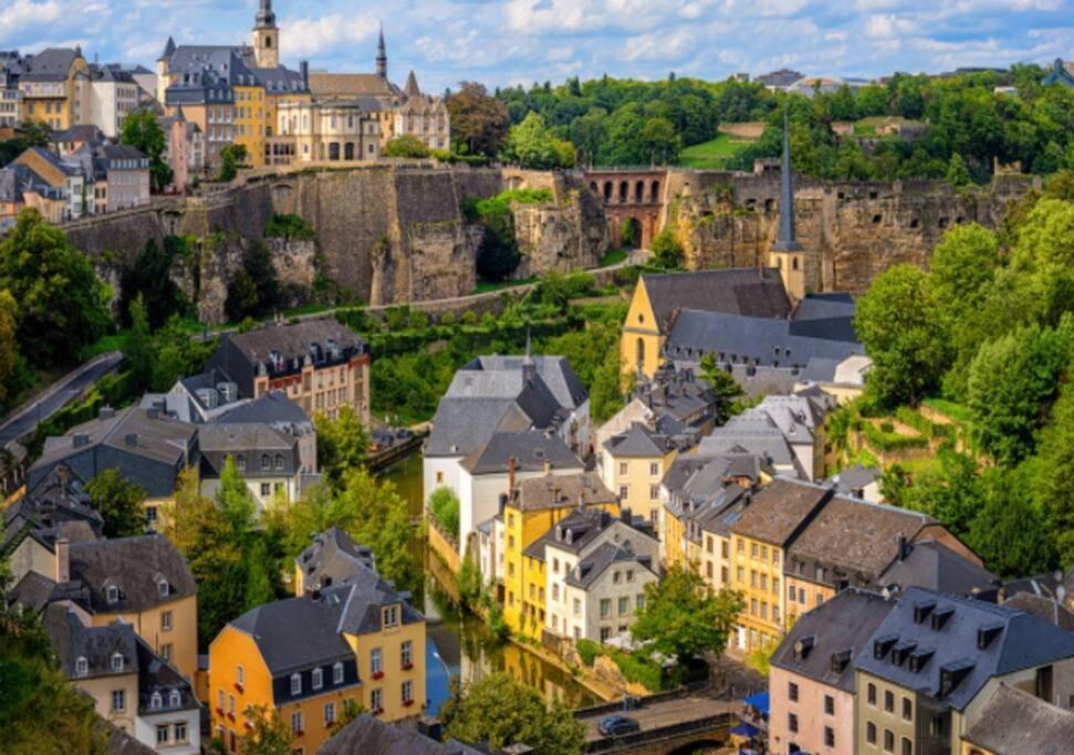 Lovely One Bedroom Apartment In City Center With Parking, Near Public Transport Luxembourg By Eksteriør billede